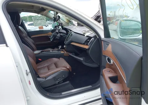 2018 Volvo Xc90 T6 Inscription z USA, uszkodzony, nr VIN YV4A22PL5J1204716